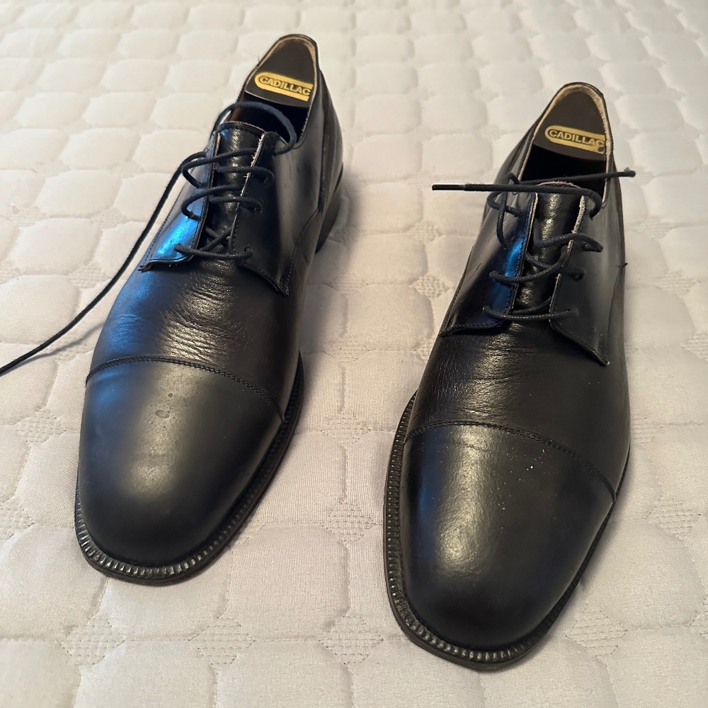 Men's dress shoes
